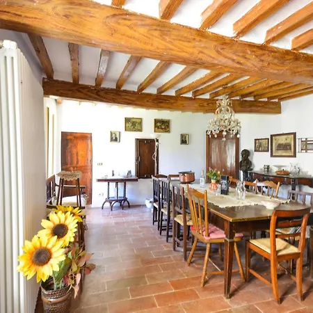 Lovely In Monchio Delle Olle With Kitchen