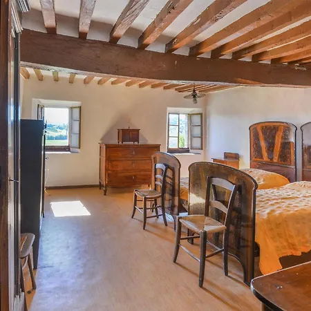 Lovely In Monchio Delle Olle With Kitchen Casa de Férias
